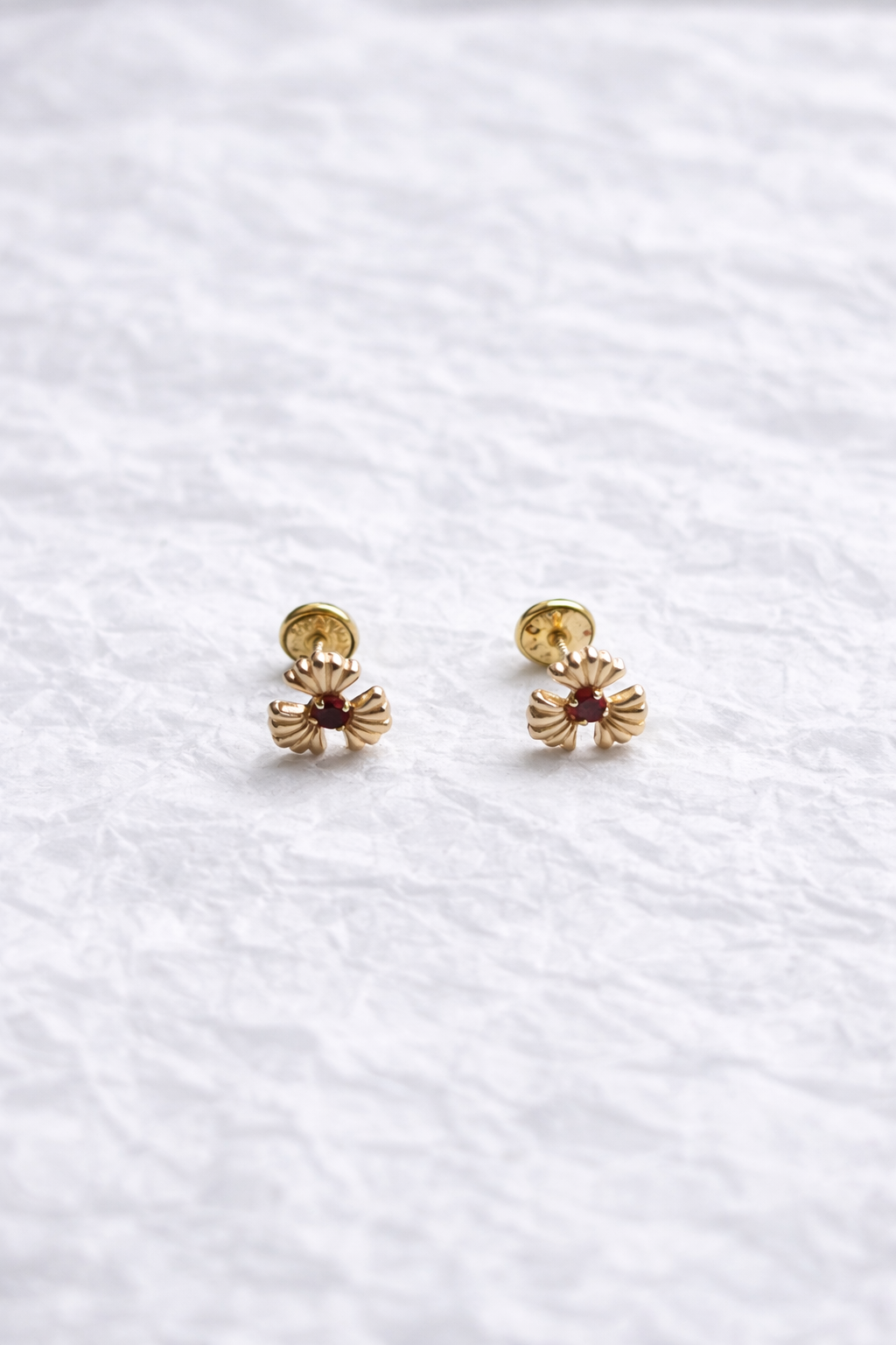 Topos Flor Dorada Rubí