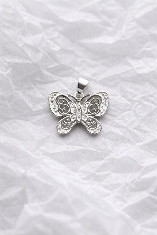 Dije Mariposa en Plata 925