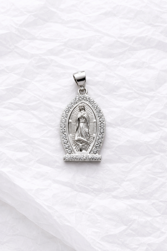 Dije Virgen de Guadalupe con Circonias en Plata 925