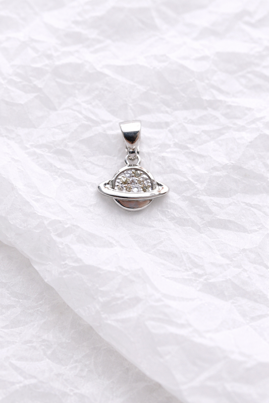 Dije Saturno en Plata 925 con Circones